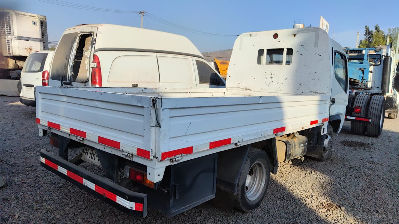  Mitsubishi CANTER 2016    EN DESARME